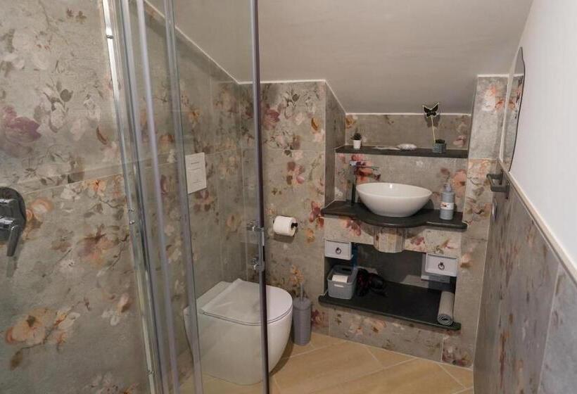 Giuly Home B&b