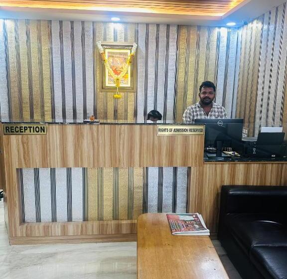 فندق Embassy Grand Boarding And Lodging