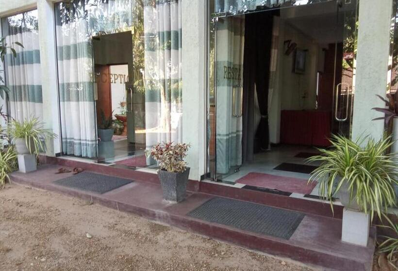 هتل Nightingale Inn