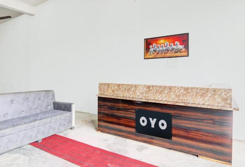 فندق Oyo Moon Sez