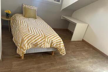 پانسیون Chambre Avec Balcon Dans Charmante Maison Prêt D  Aéroport D Orly Et Proche Paris
