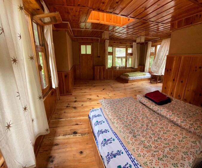 بنسيون Great Escape   Tirthan