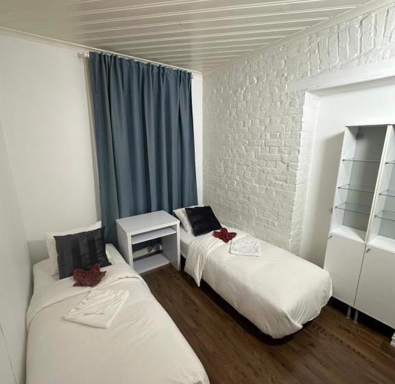 بنسيون The Station Central Apartments