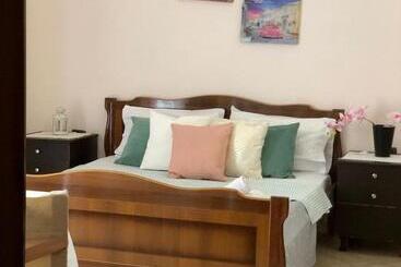 تختخواب و صبحانه Restorant Kajala Balla