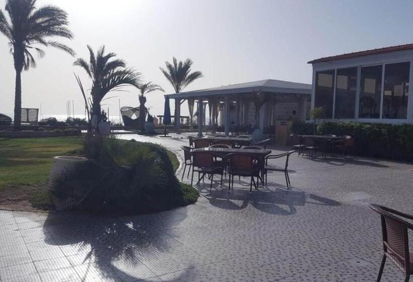 G5 Lazordy Bay