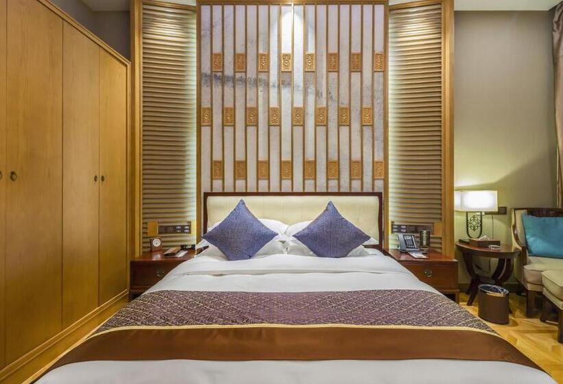 Hotel 登封中州华鼎饭店