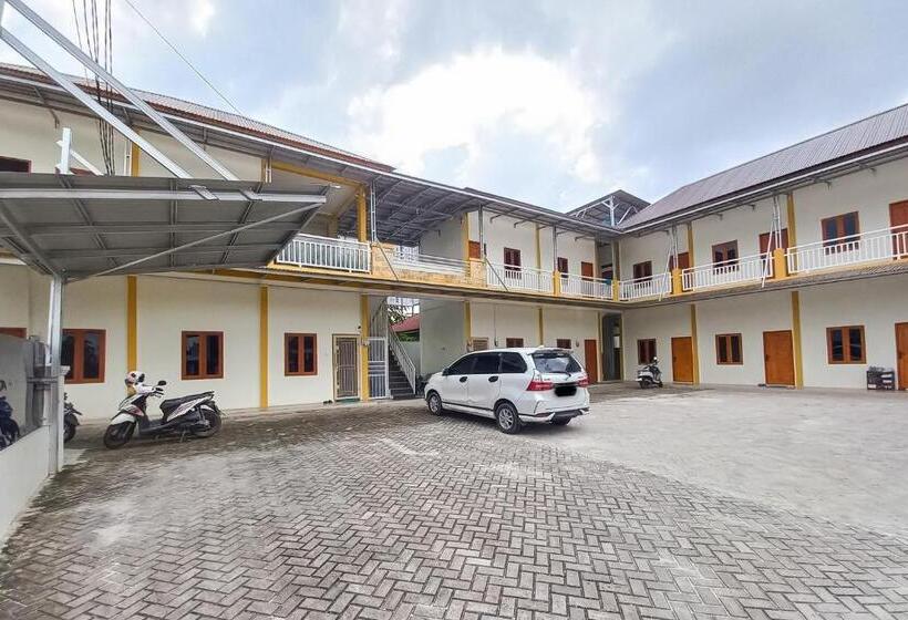 هتل Rega Guesthouse Redpartner