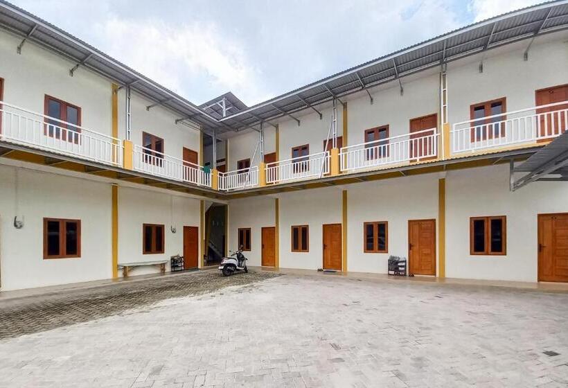 هتل Rega Guesthouse Redpartner