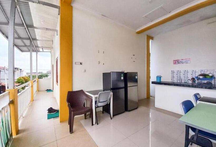 هتل Rega Guesthouse Redpartner