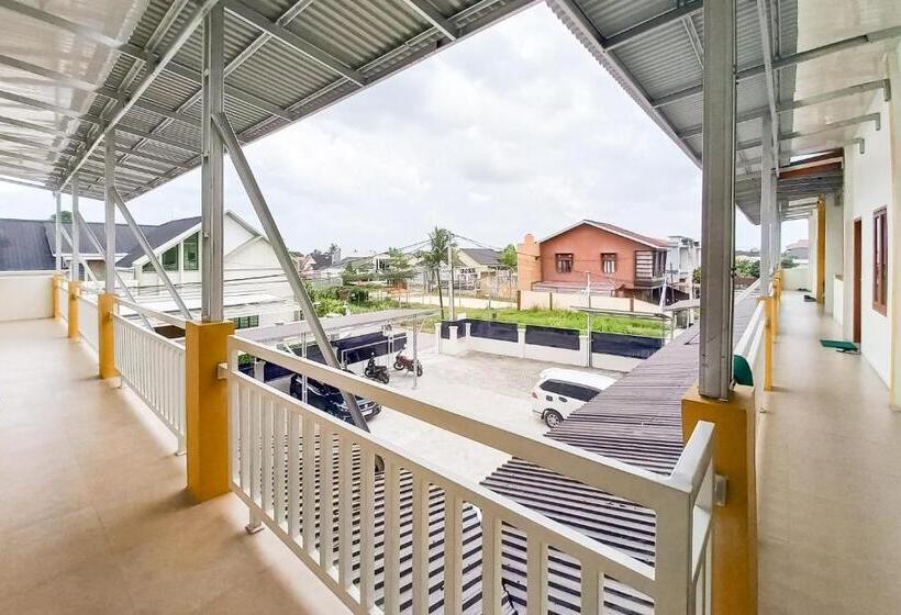 هتل Rega Guesthouse Redpartner