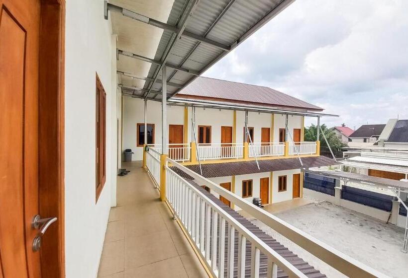 هتل Rega Guesthouse Redpartner