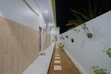 Kamkan Hostel