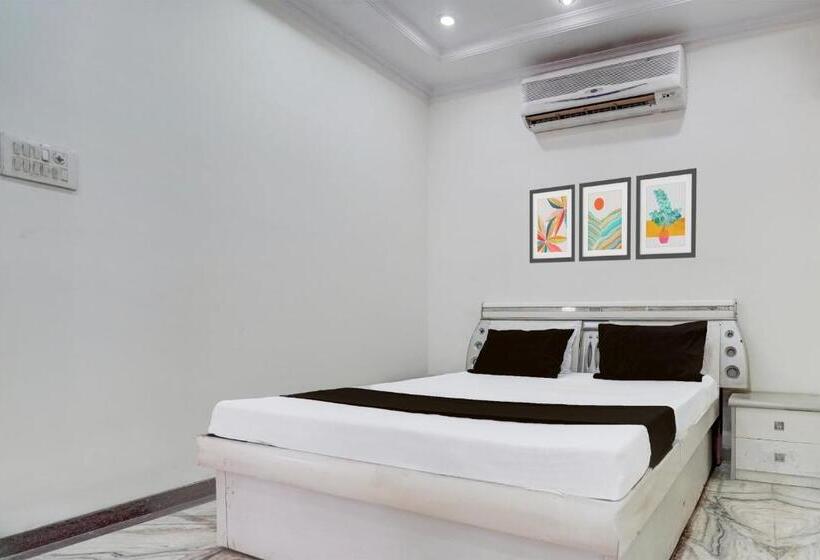 Oyo Hotel 2nd Home