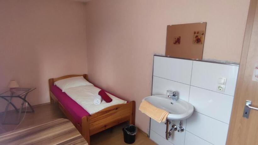 膳宿费 Alb Rooms, Zimmer Auf Der Schwäbischen Alb