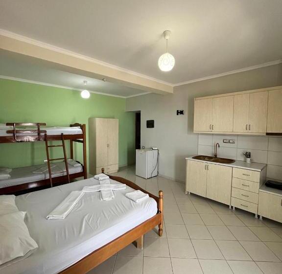 پانسیون Dimas Apartments
