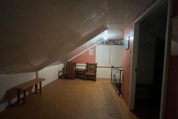 پانسیون Spanish Style Guest House