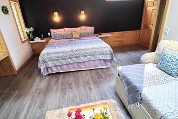 تختخواب و صبحانه Hummingbird Lodge Bnb