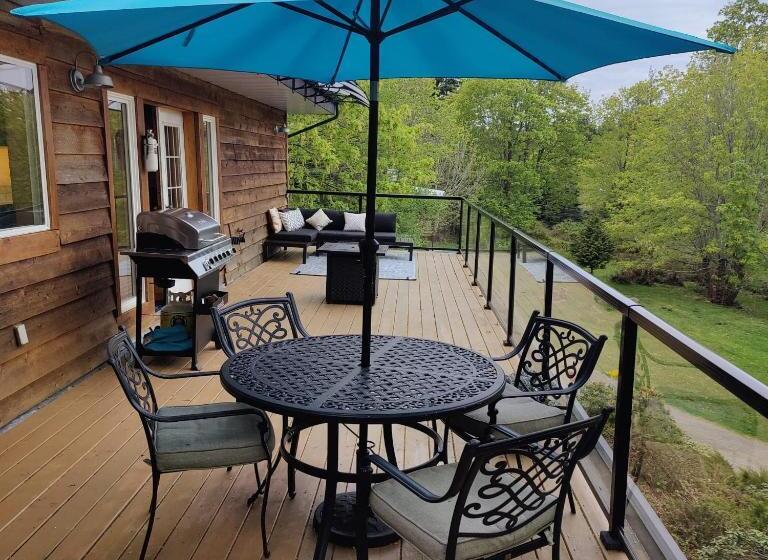تختخواب و صبحانه Hummingbird Lodge Bnb