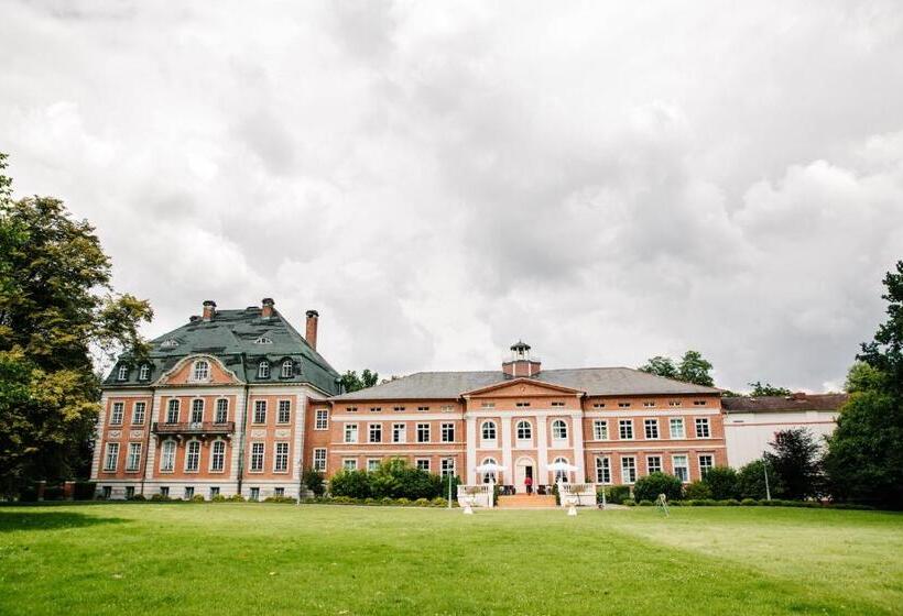 住宿加早餐  Schloss Karow