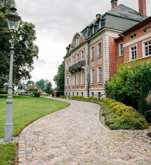 住宿加早餐  Schloss Karow