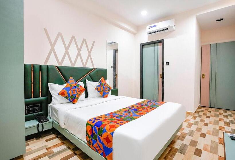 Fabhotel Luxurious Inn Nr Galaxy Circle
