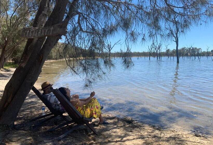 호텔 Boshack Outback Farmstay Perth Eco Farm