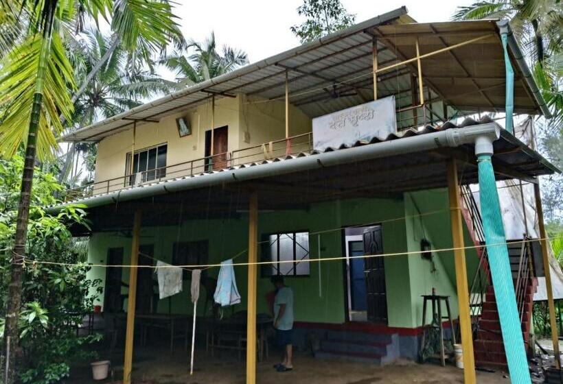 호텔 Datta Srushti Cottage Alibaug