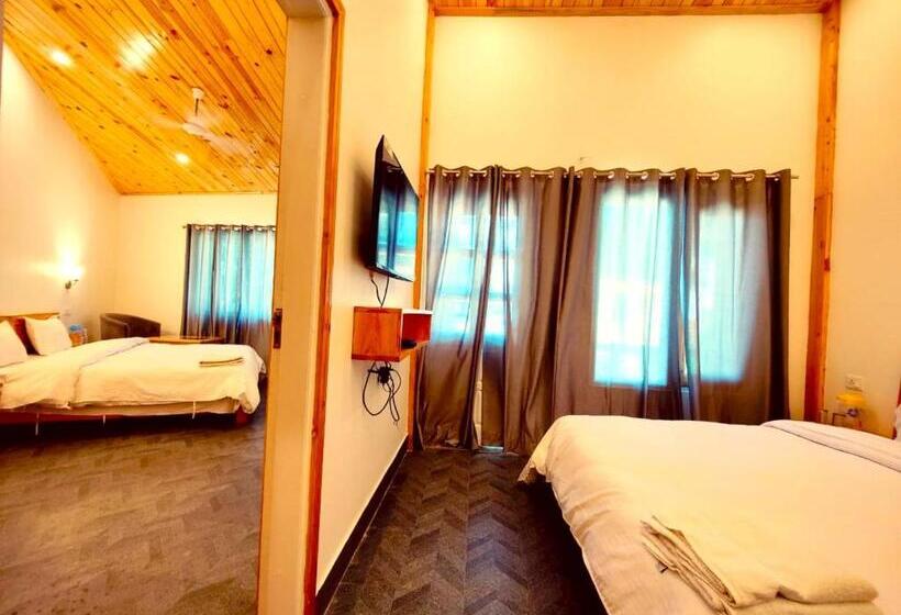 ホテル Dwaper Palace Near Mall Road With Parking