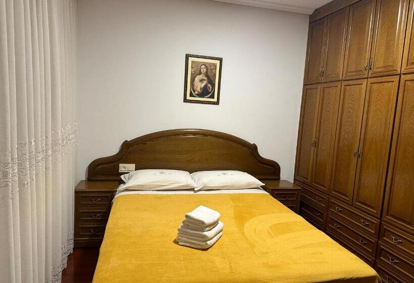 بنسيون Habitaciones Claudio