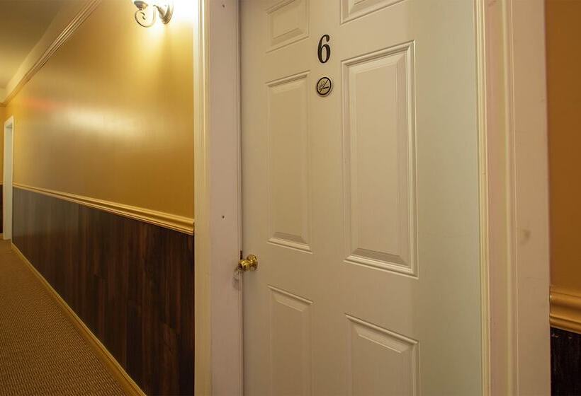 پانسیون Room In Studio   Camera Doppia Privata Dellhotel Varenne 2