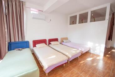 پانسیون Shkreli Apartments