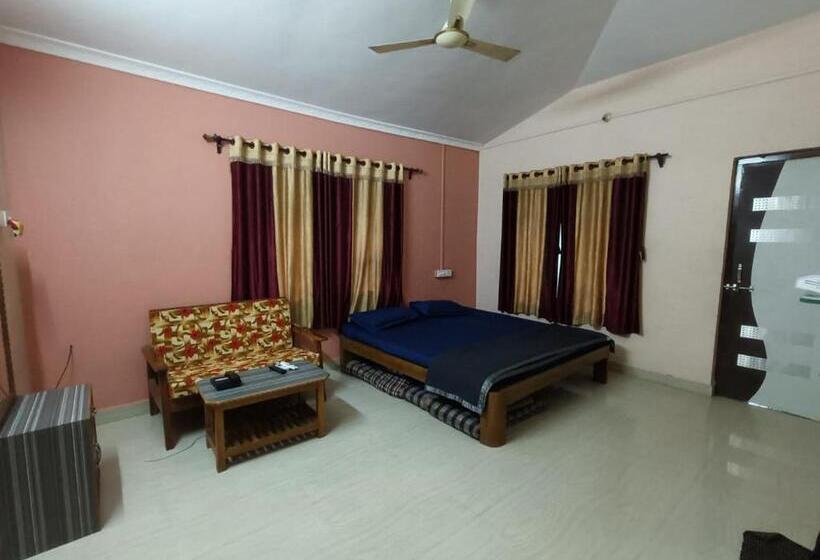 אתר נופש Chaitraban Cottage Alibaug