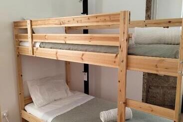 Urbe Sanchina   Hostel & Suites