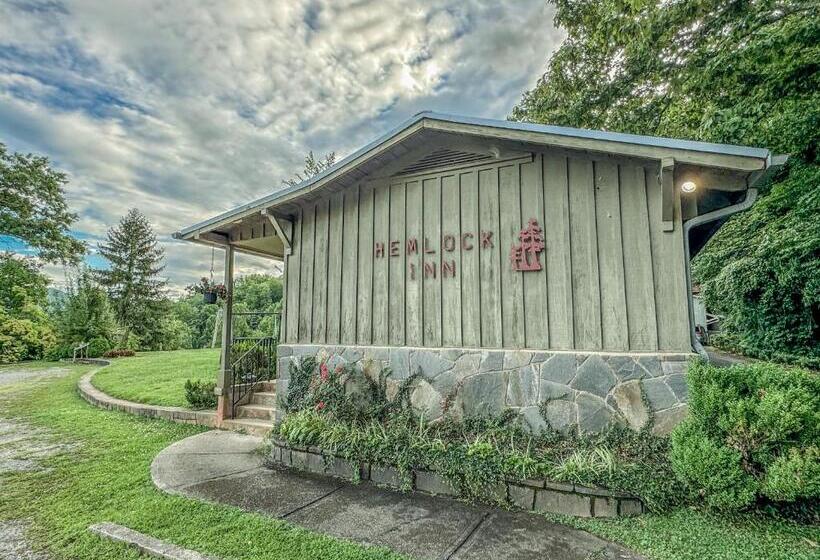 فندق صغير Hemlock Inn