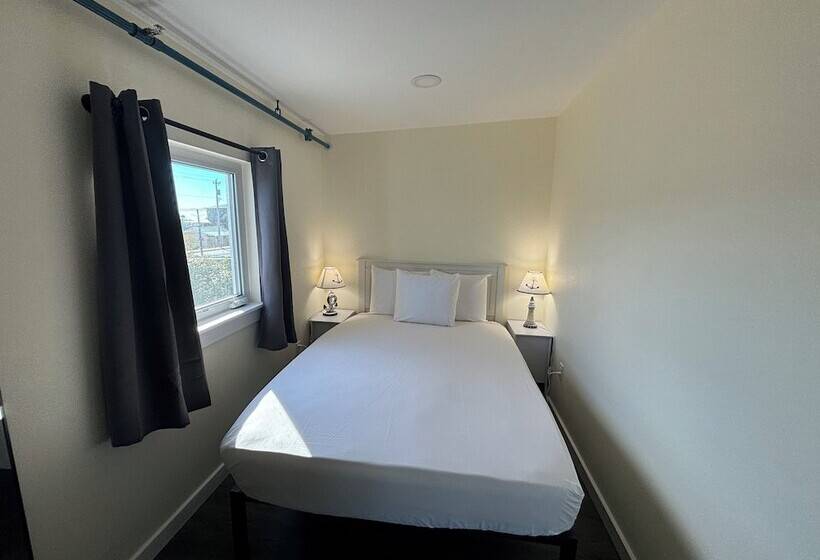 هتل Dock Street Inn