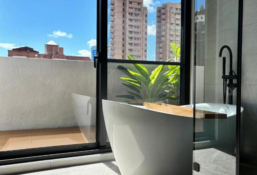 هتل Initial Tainan