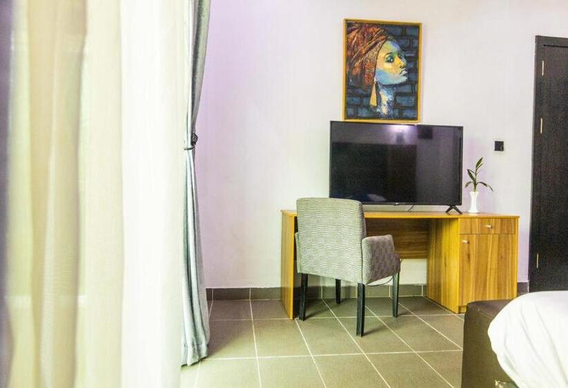 Marchforte Courtyard Hotels & Suites
