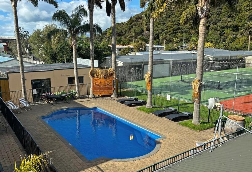 هاستل Palm Tree Lodge & Backpackers