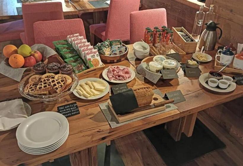 هتل Agriturismo Montana Fold