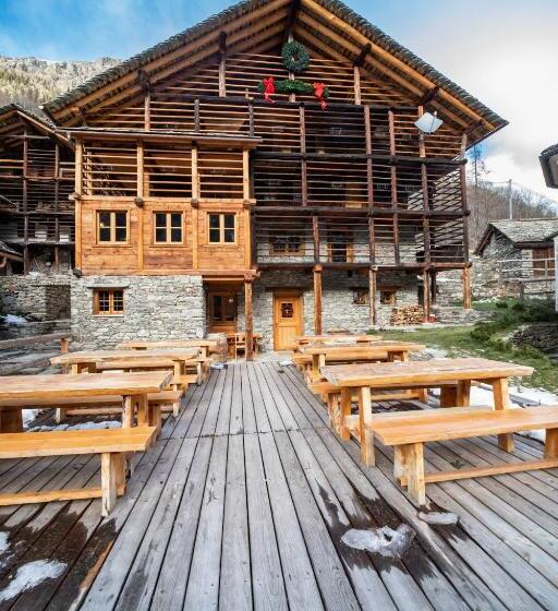 هتل Agriturismo Montana Fold