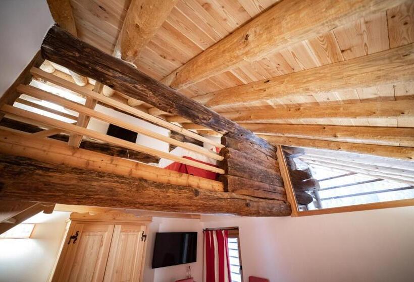 هتل Agriturismo Montana Fold