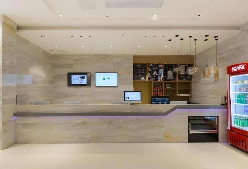 هتل City Comfort Inn Liuzhou High Speed Railway Station Entrance