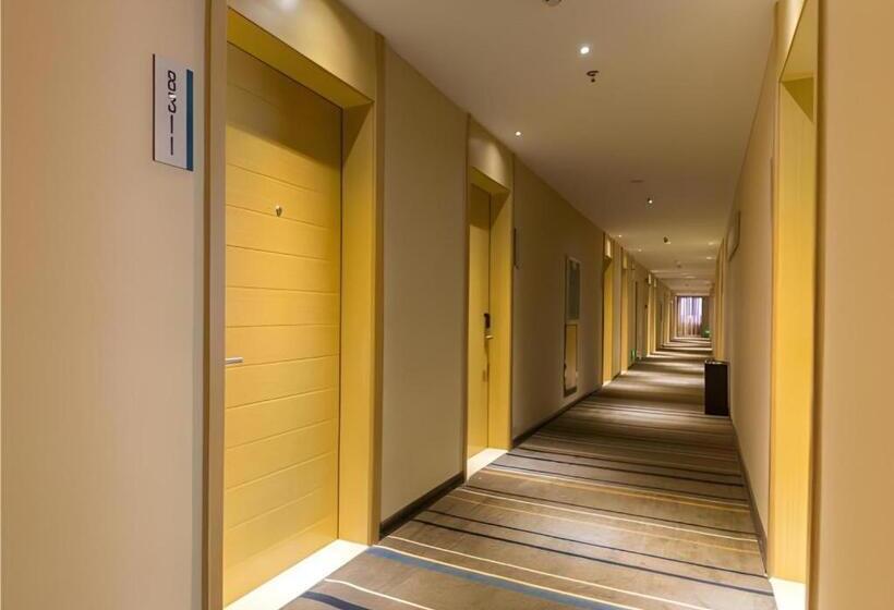 هتل City Comfort Inn Liuzhou High Speed Railway Station Entrance