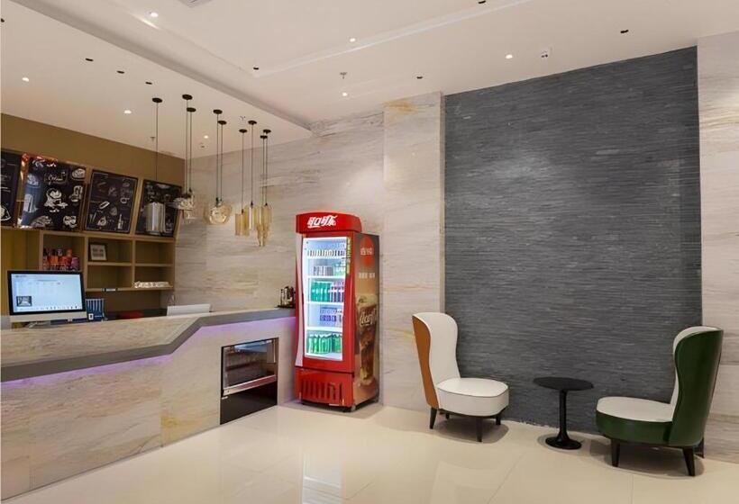 هتل City Comfort Inn Liuzhou High Speed Railway Station Entrance