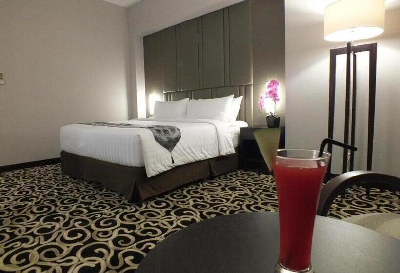 هتل Grand Royal Denai