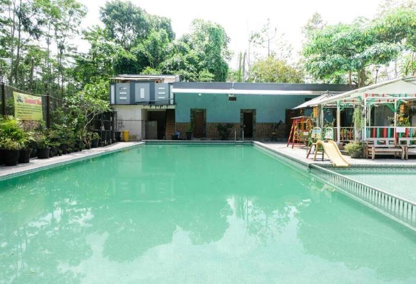 فندق Oyo 563 Damar Mas Resort Lereng Kelud