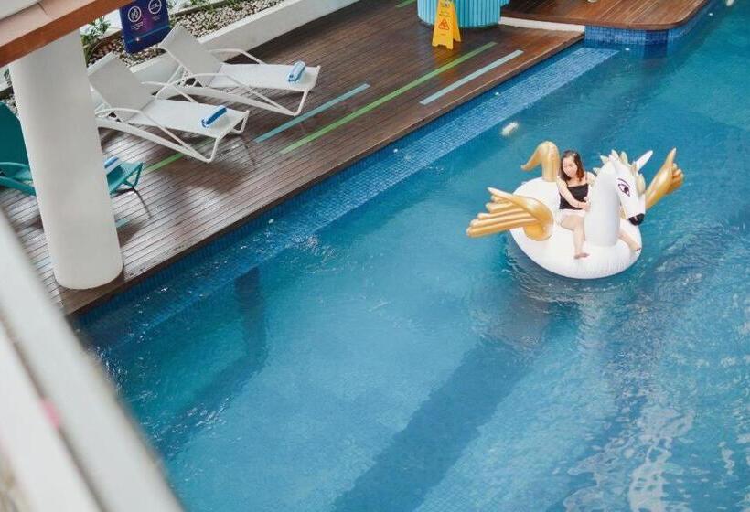 فندق Ramada Encore By Wyndham Kuta Badung