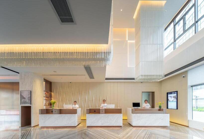 Atour Hotel Nanchang Chaoyang Jiuzhou Tianhong