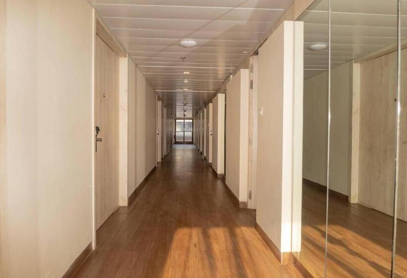 هتل Citrus Prime Candolm, Goa