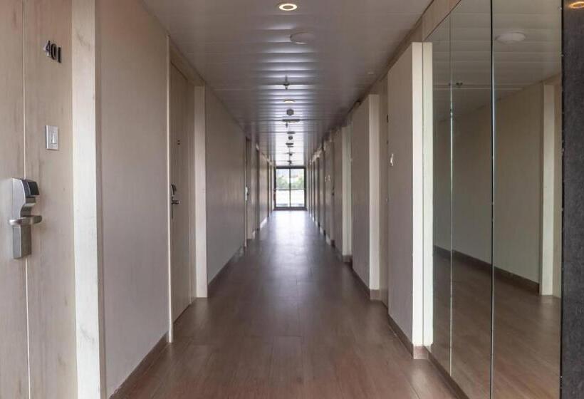 هتل Citrus Prime Candolm, Goa